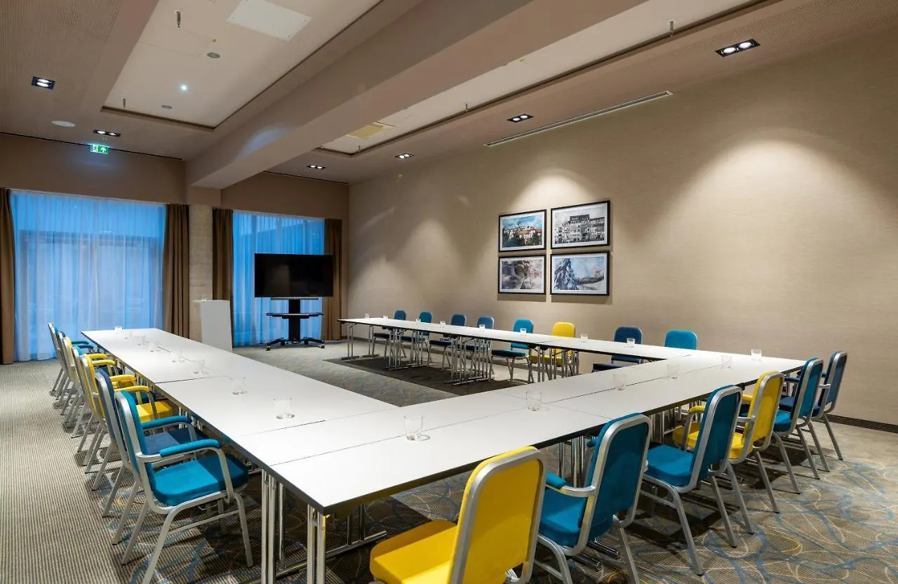 Leonardo Hotel Augsburg 4*,