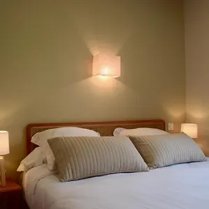 les-platanes.hotels-rhonealpes.com/