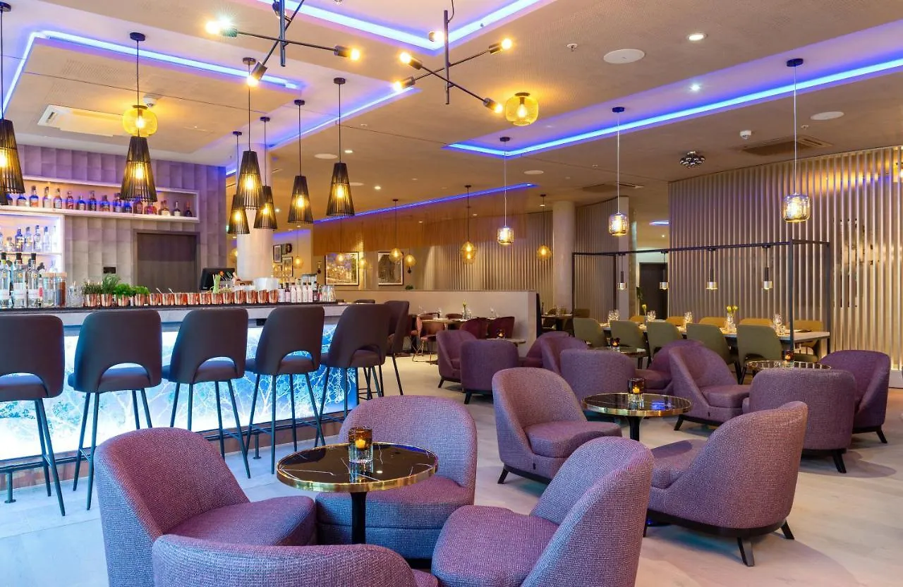 Leonardo Hotel Augsburg 4*,